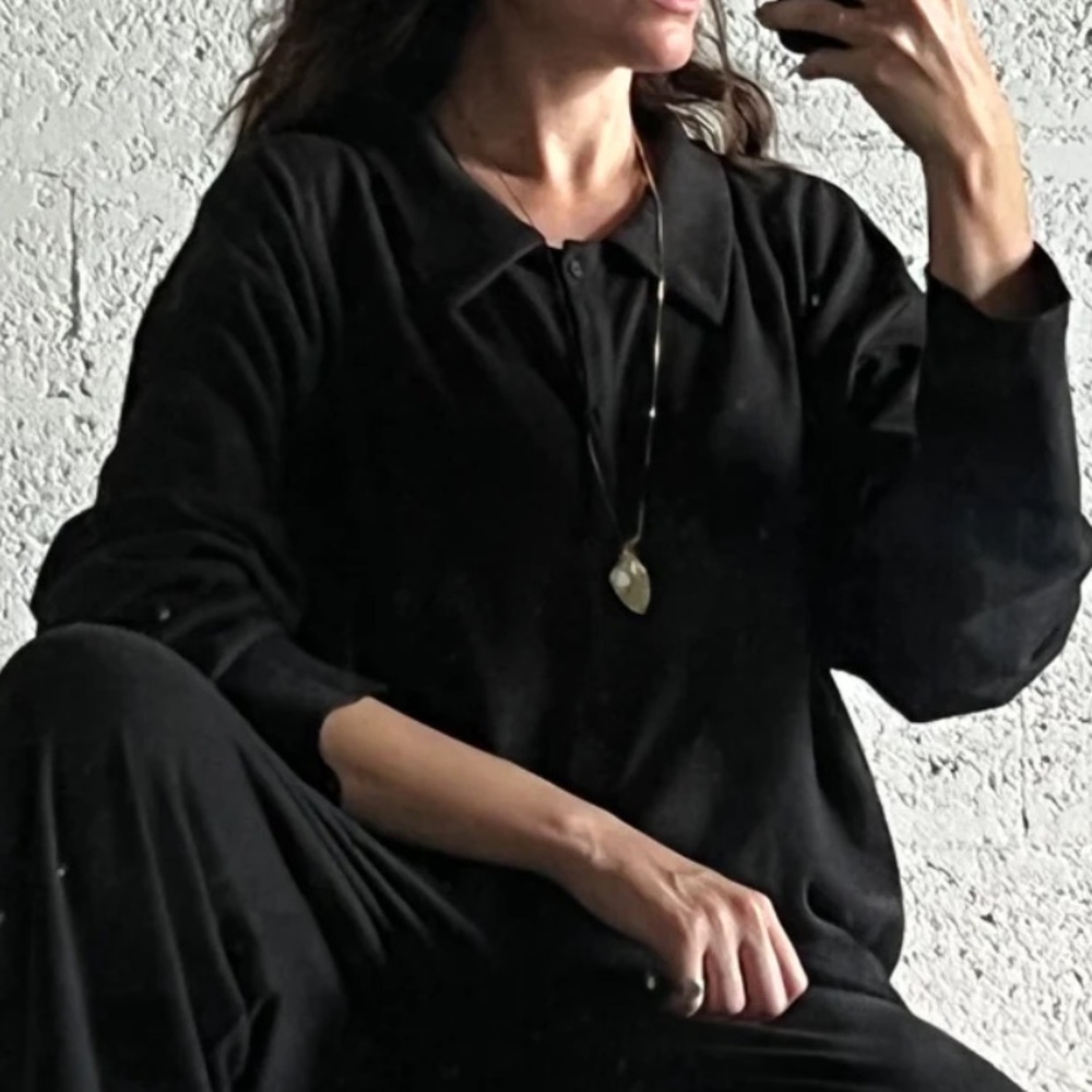 DEIJI STUDIOS BLACK SUBTLE BUTTON UP